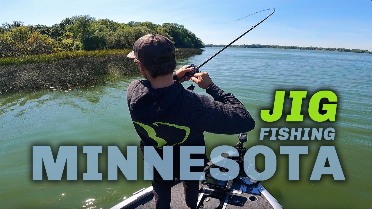 JIG FISHING MINNESOTA SWAMP LAKES! (Reeds, Docks, Wood)