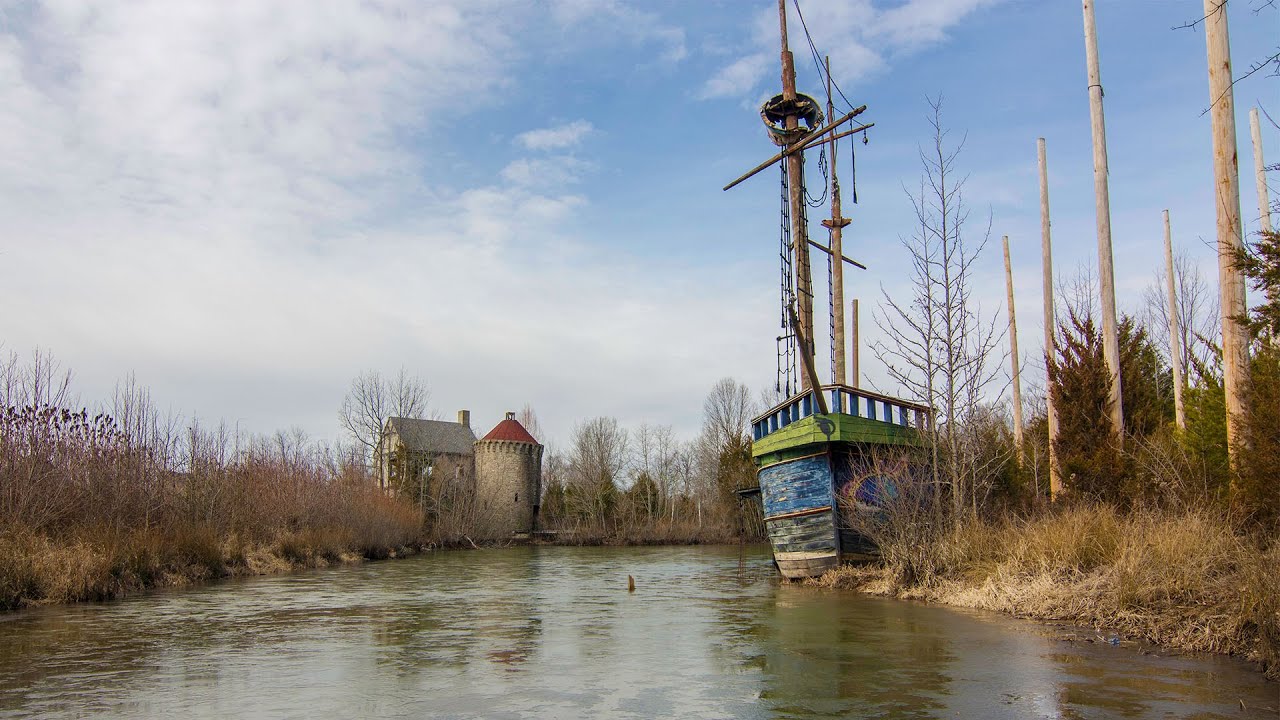 Let's Explore An Abandoned Renaissance Faire