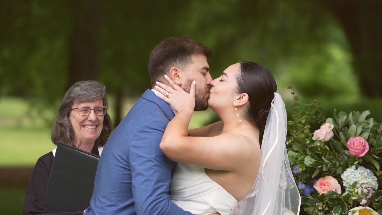 Kathryn & Jon - wedding at the Mint Museun, Charlotte, NC//Giovanni Films