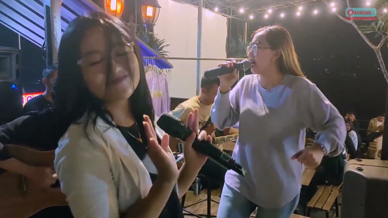 KAMANA CINTANA LAGU VIRAL - Pipit Safitri Ft Silvia Dwiyanti Live Musik Angkringan Teh Ita Punclut!!