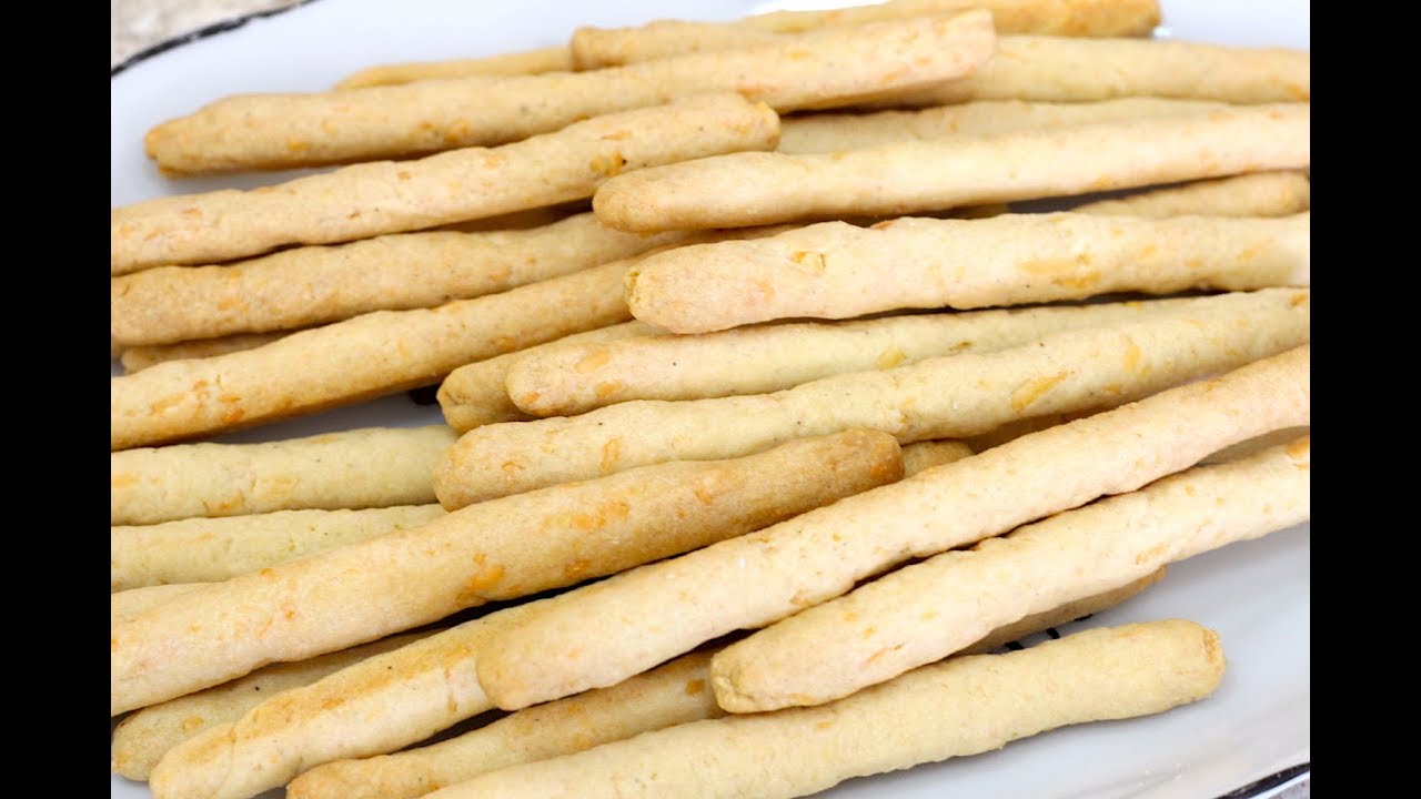 PALITINHOS CROCANTES DE QUEIJO FÁCEIS DE FAZER - Isamara Amâncio