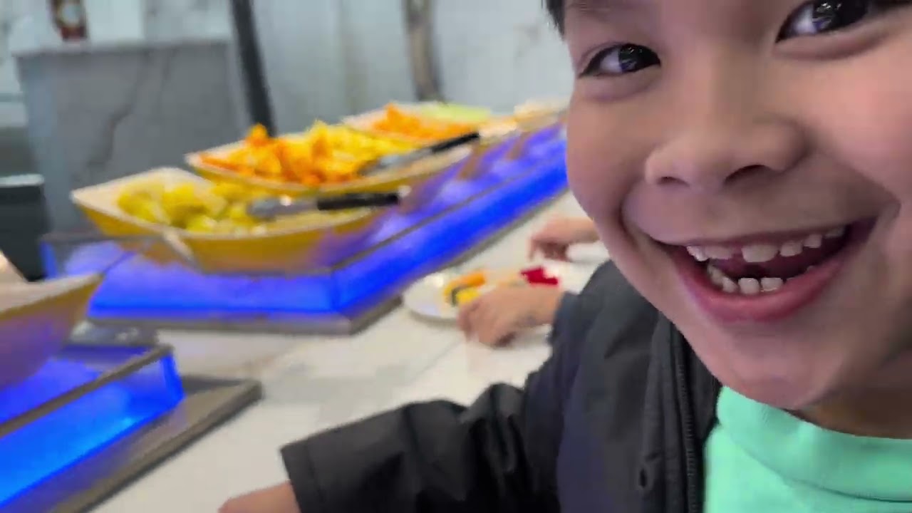 Kim loc đi ăn buffet ngon wa 