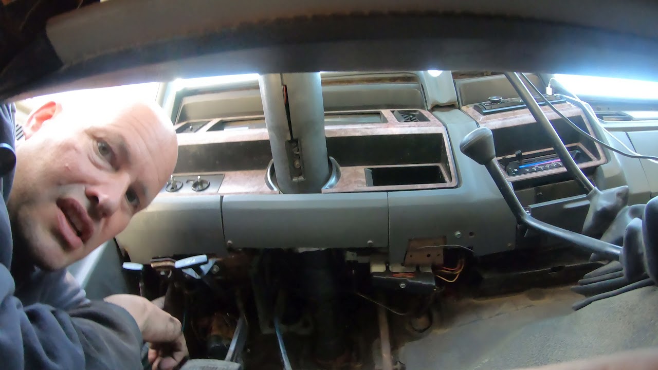 1985 Ford F150 4.9 Accelerator Cable Replacement