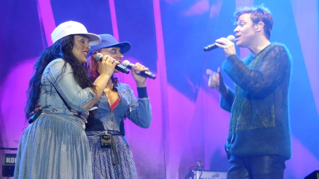 Will Young performing acoustic Evergreen at Wirral Rocks 20 May 2016