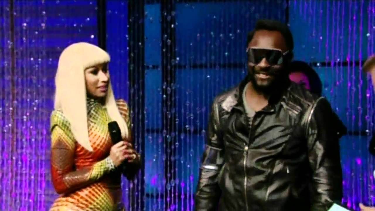[HD] Nicki Minaj & Will.I.Am - Check It Out (Live On Regis & Kelly 10/11/2010)