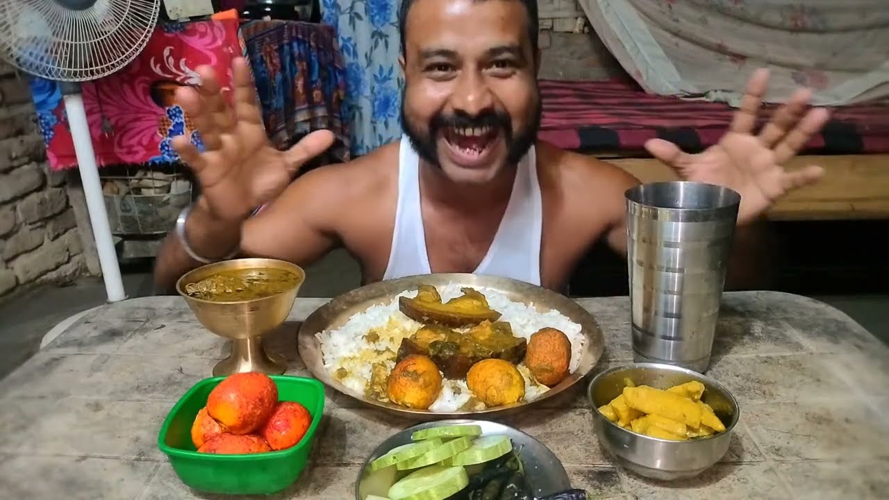 Fatty pork curry//egg fry//#assam_food_vlog #food #axomia_lahon