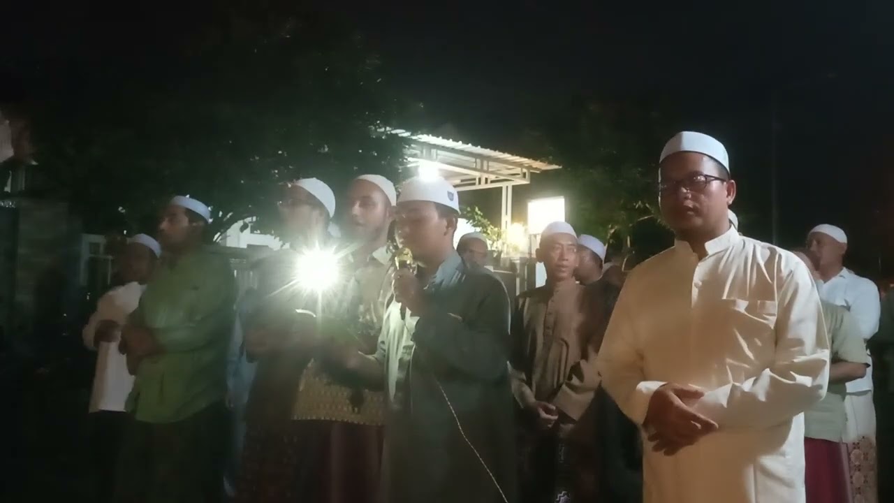 #6[malem8] Qasidah diluar ruangan karya Al Imam Al Habib Abdullah bin Alwi Al Haddad 