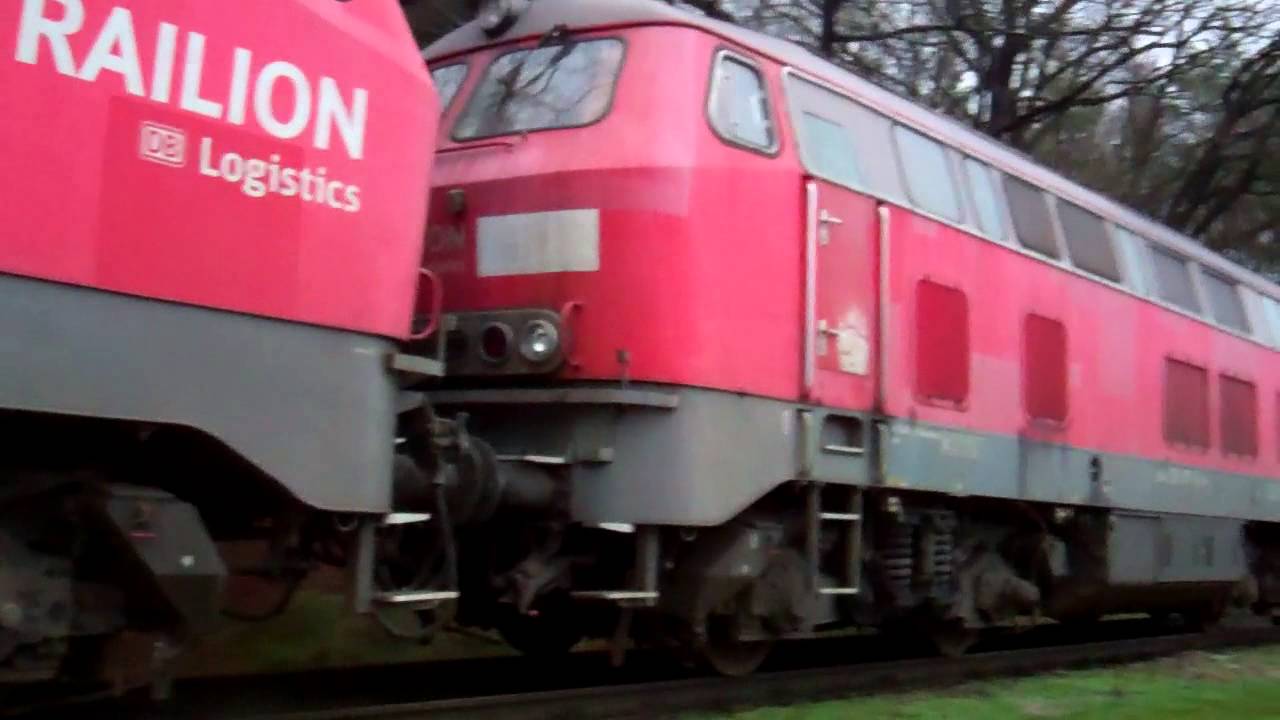Br. 225 Doppeltraktion vor Schwefelzug aus Exxonwerk Großenkneten
