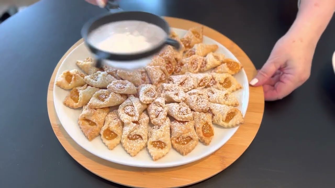 European Kołaczki / Eastern European Pastries with Fruit Fillings