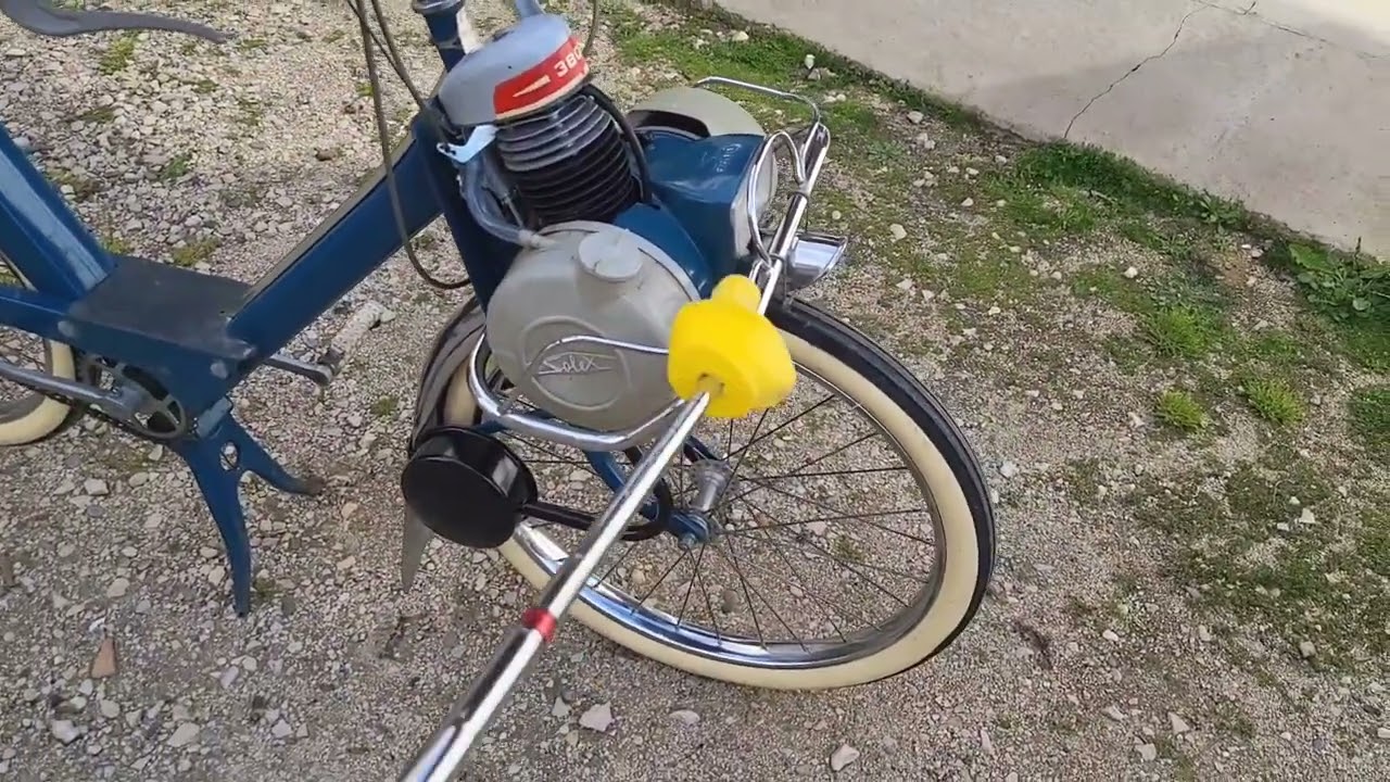Vélo solex 3800 bleue luxe fabrice l'atelier 84 cyclos France Vaucluse 