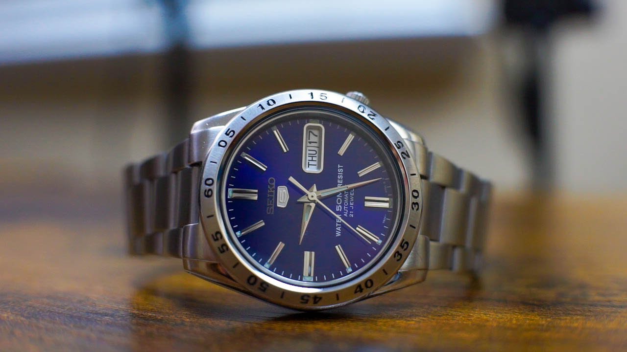 Best Automatic Watch Under $200? | Seiko 5 SNKD99 | Unboxing & First Impression