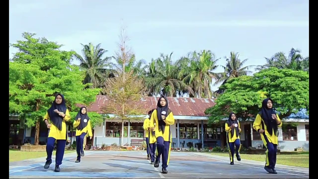 TUGAS SENAM IRAMA KELAS XE.4 KELOMPOK 4