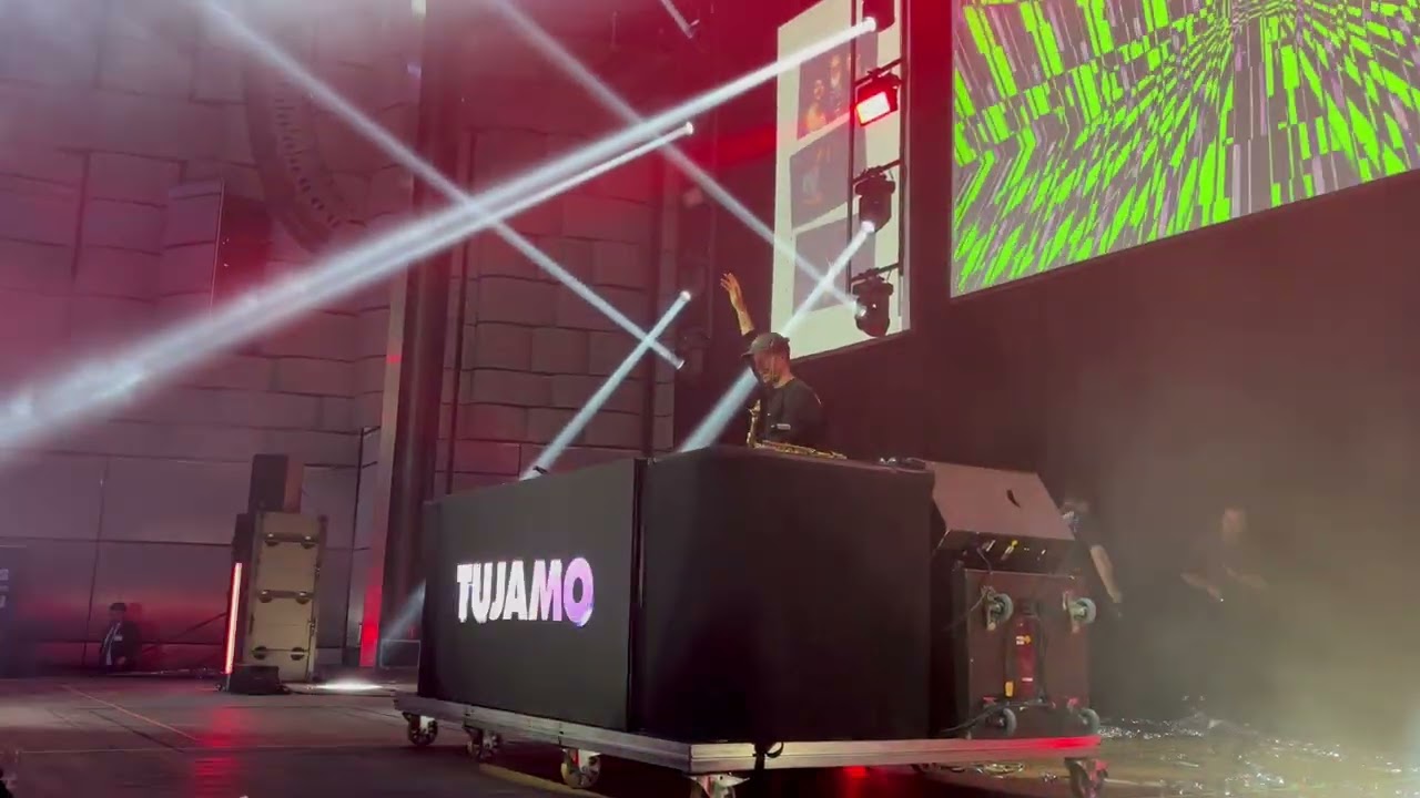 WOF Party 2025 im Eurogress Aachen - Lunax & Tujamo live