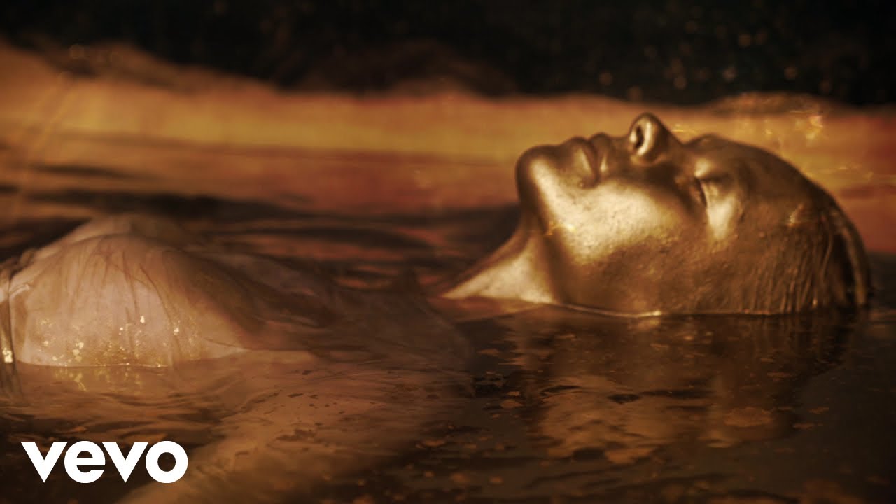 HUTS - Gold On My Skin