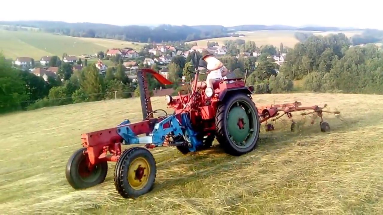 Obracení první seče 2018