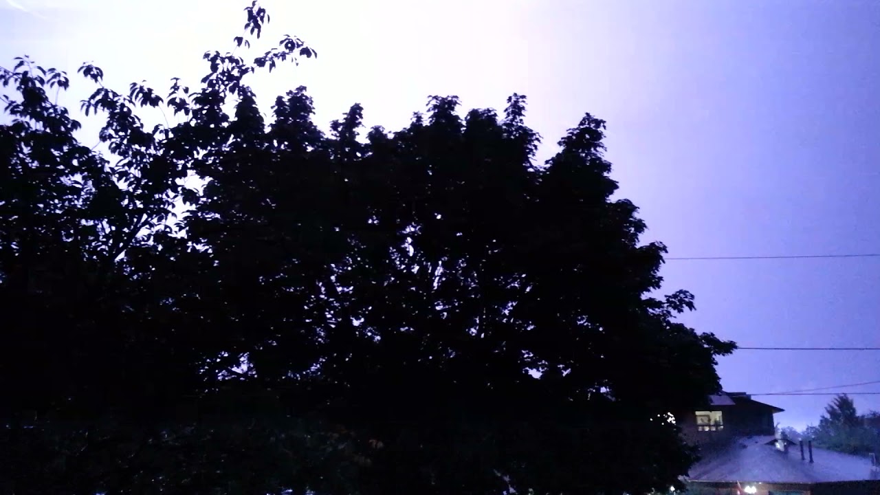 LOUD THUNDERSTORM RAIN HAIL AND #DAYLIGHT WHEN #LIGHTNING STRIKES