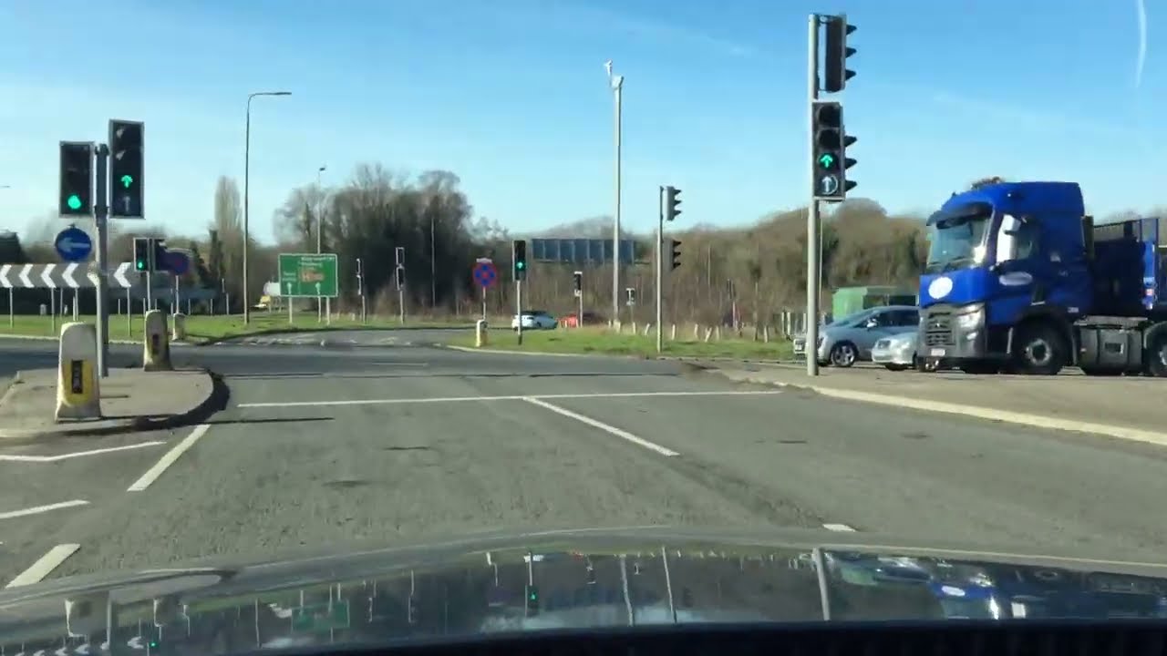Black Dam & Eastrop Roundabouts Following Town Centre Signs, Basingstoke Driving Test Route Help