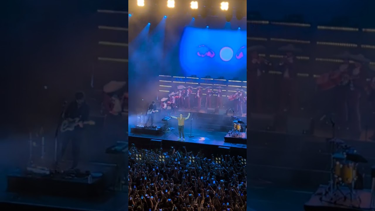 Pumped Up Kids - Foster the People (Mariachi Version @ Pepsi Center)