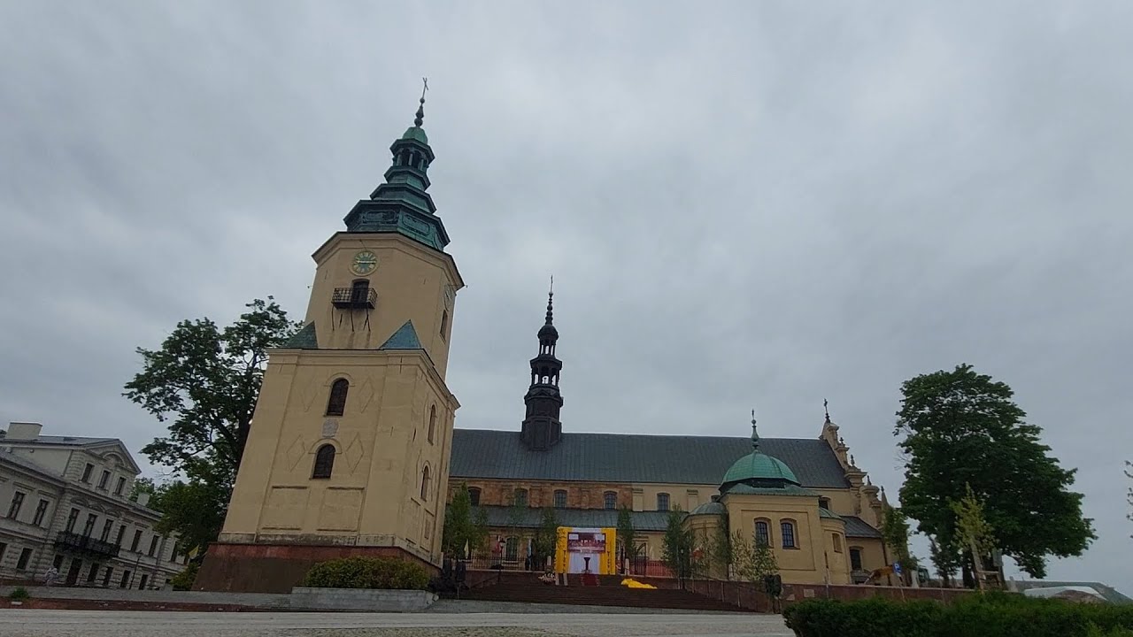 Plenum - Dzwony Bazyliki katedralnej Wniebowzięcia Najświętszej Maryi Panny w Kielcach (Boże Ciało)