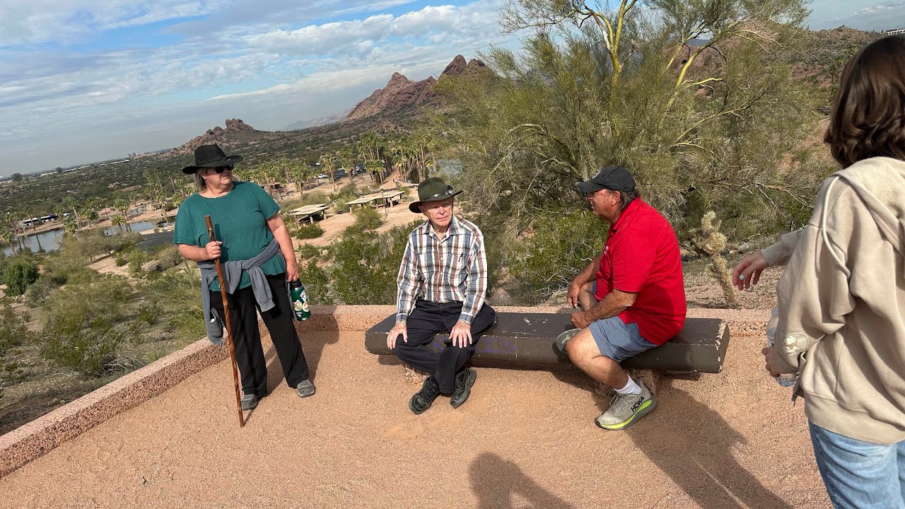 Papago Park hike. Old Governor Hunts tomb with a few DONS of AZ!!!#hikingtrail #treasure 