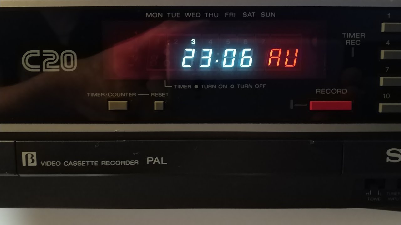 Sony SL-C20 Betamax video recorder - could be a 'reel' problem...