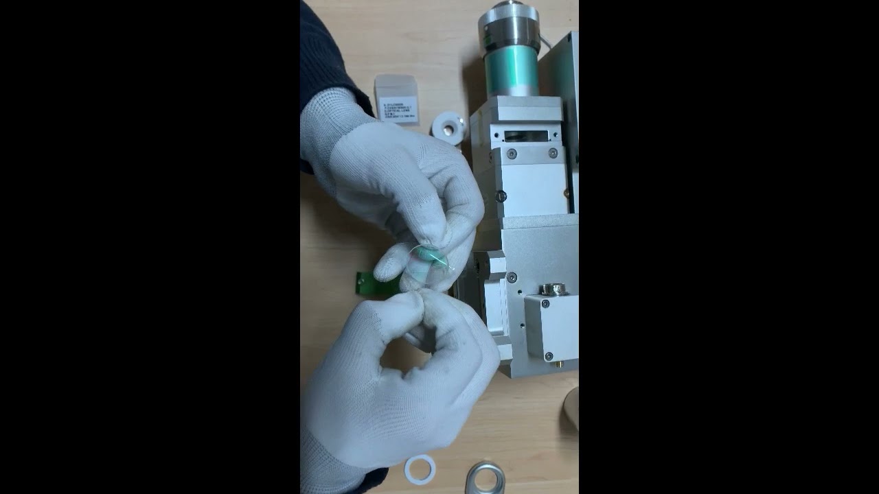 How to install the BM111 fiber laser cutting head from Suntop Laser