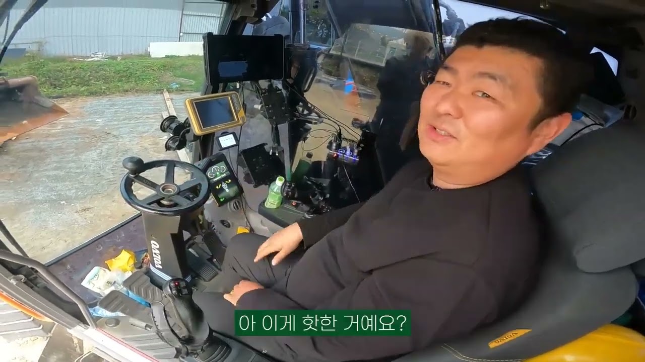 스틸위스트 1세대 유저가 말하는 스틸위스트의 장점! 작은 모니터의 역할과 도저,아트붐,휠조향 까지 있는 EWR150E 같이 보시죠