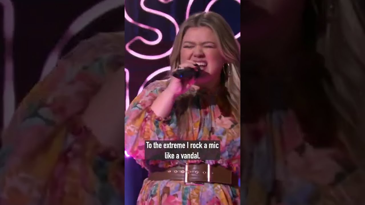 Anne Hathaway's AMAZING Remix With Kelly!