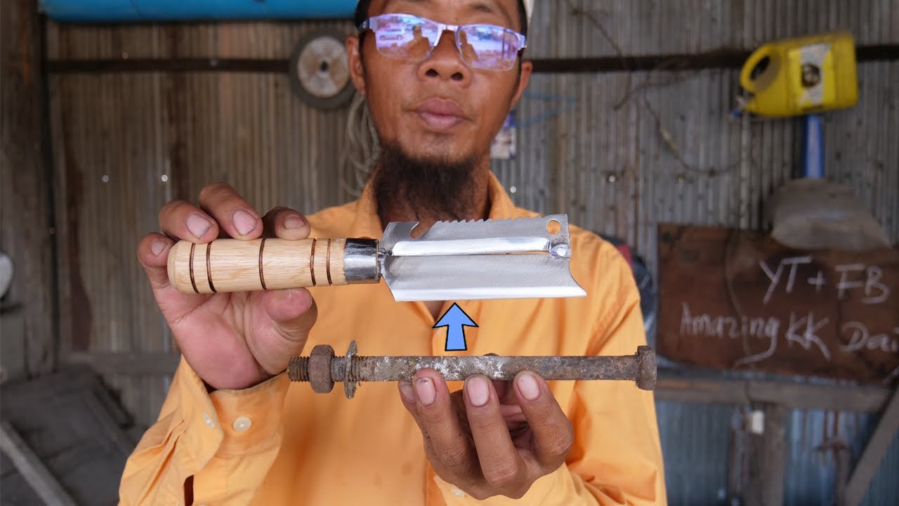 HOW TO MAKE IT LOOK EASY MAKING A USEFUL KNIFE FROM A VERY RUSTY KNIFE / BEAUTIFUL HAND FORGED WORK