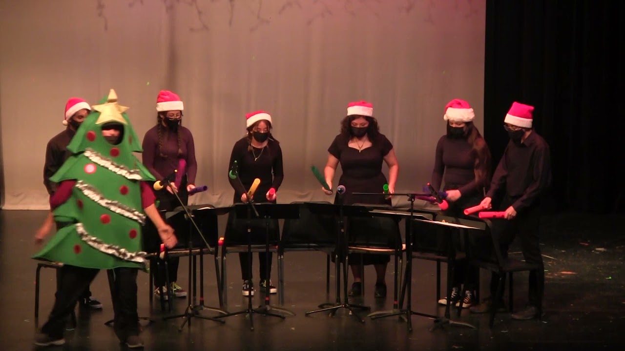 Santa Paula High School 2021 Winter Variety Show: Carol of the Boomers