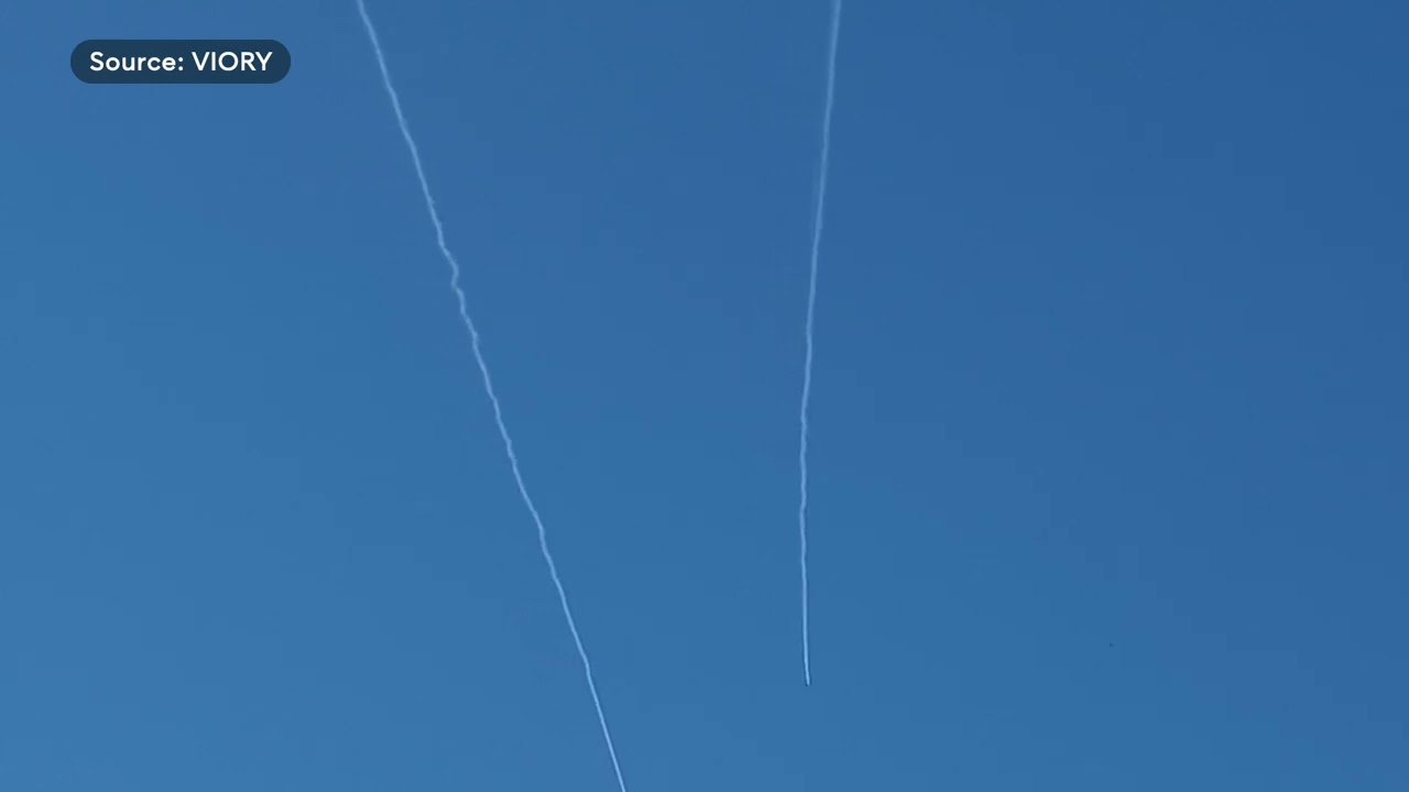 PESAWAT TENTERA DIRAKAM TERBANG DI LANGIT SYRIA KETIKA ISRAEL, AS LANCAR SERANGAN KE ATAS IRAN