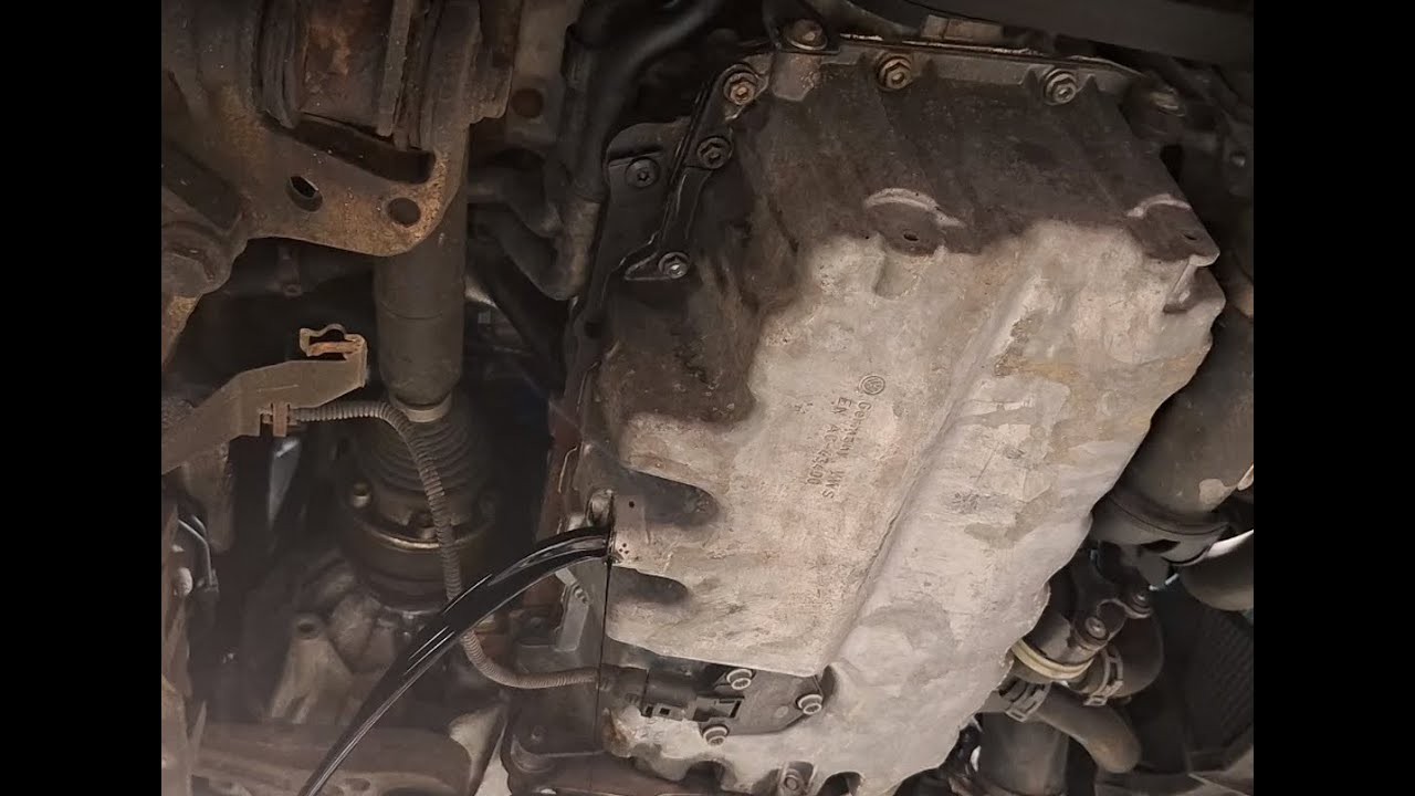 Ölwechsel und Service Arbeiten an einem VW Touran Cross 1.6 CR TDI BJ: 2011