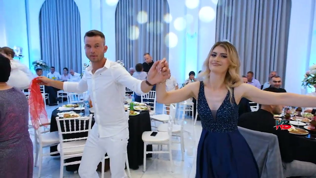 Motra e Dhëndrit sjell Surprizë Këngëtaren Eglantina Toska - Saimir Ahmeti, Familja Muça Live 2023