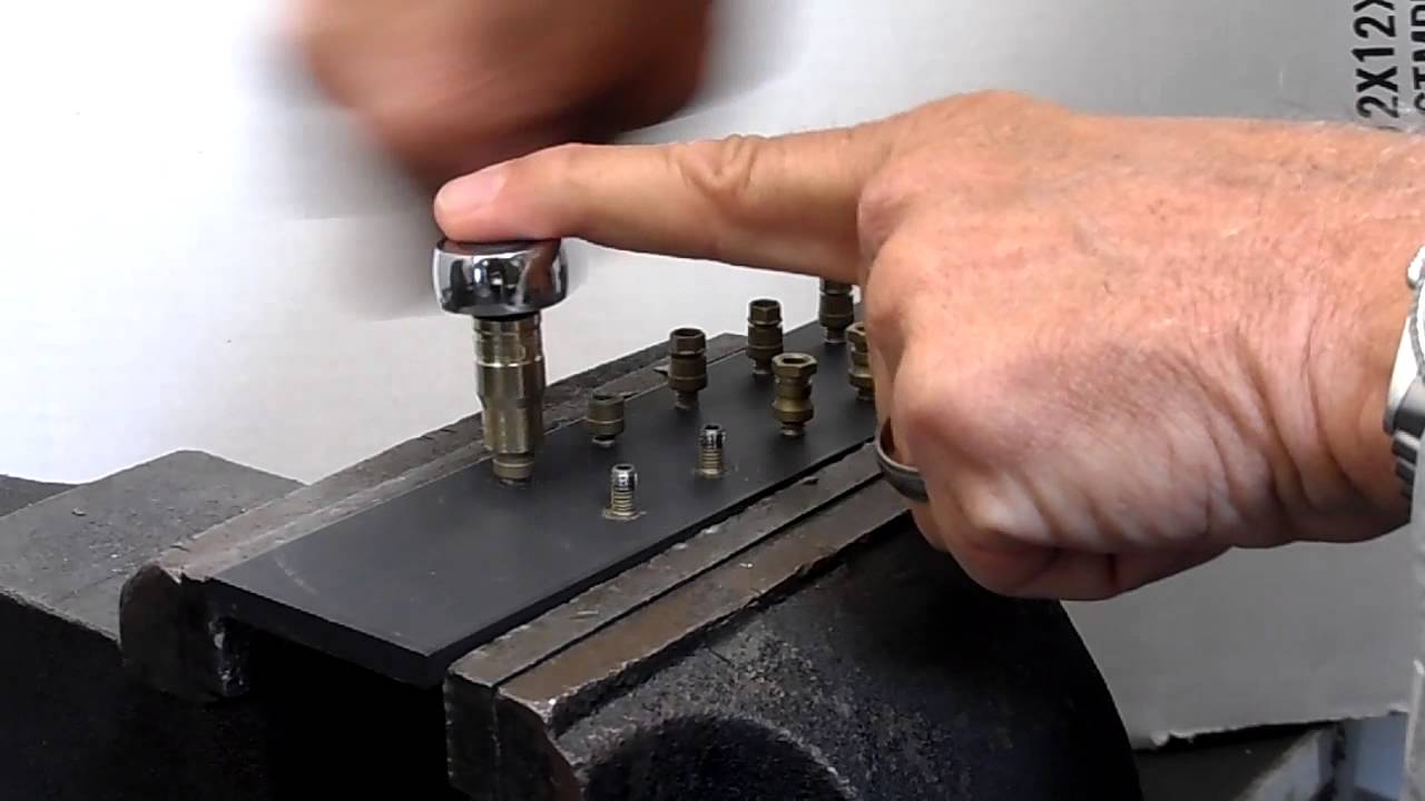 Savi Sockets - Collar Removal 2