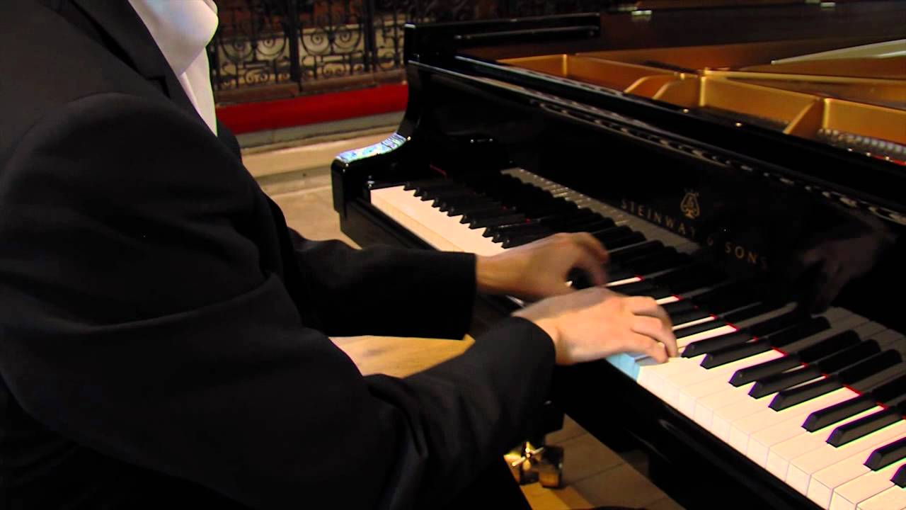 Michael McHale playing Philip Hammond's 'The Beardless Boy' from 'The Irish Piano'.