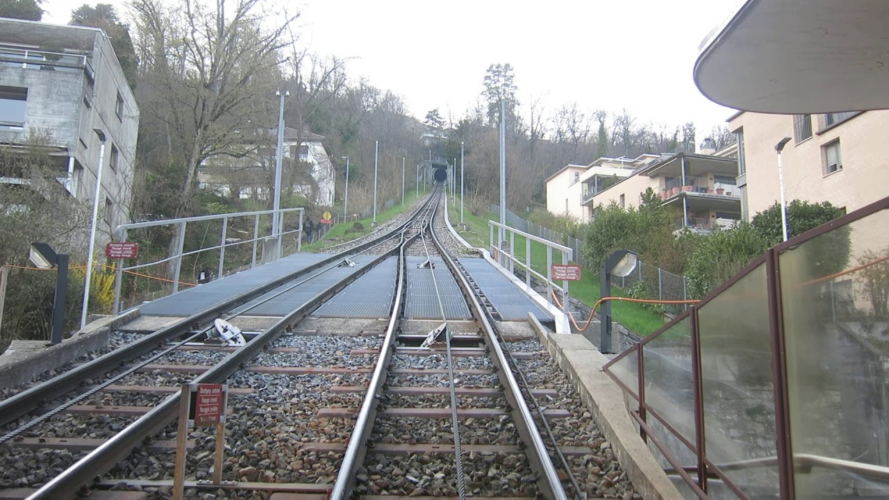 Standseilbahn 2500.02 Biel - Evilard Leubringen Bergfahrt 2020 - Funiculaire