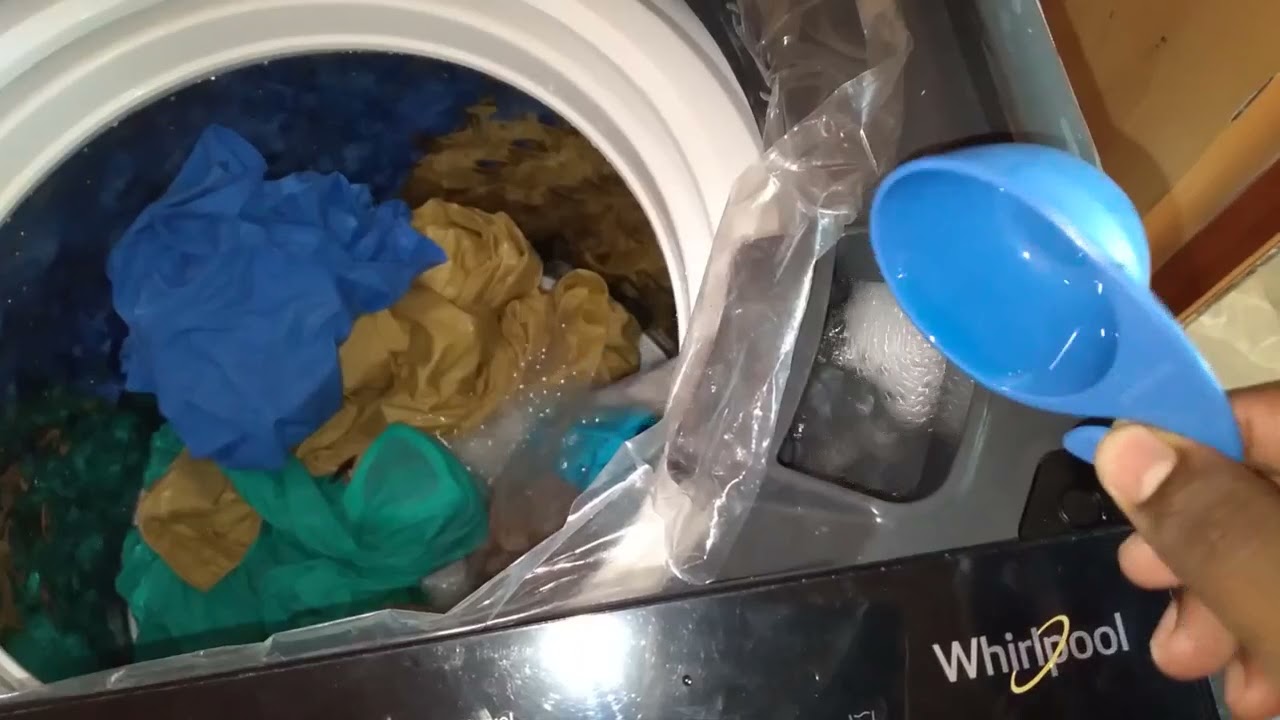 Whirlpool White magic washing machine demo