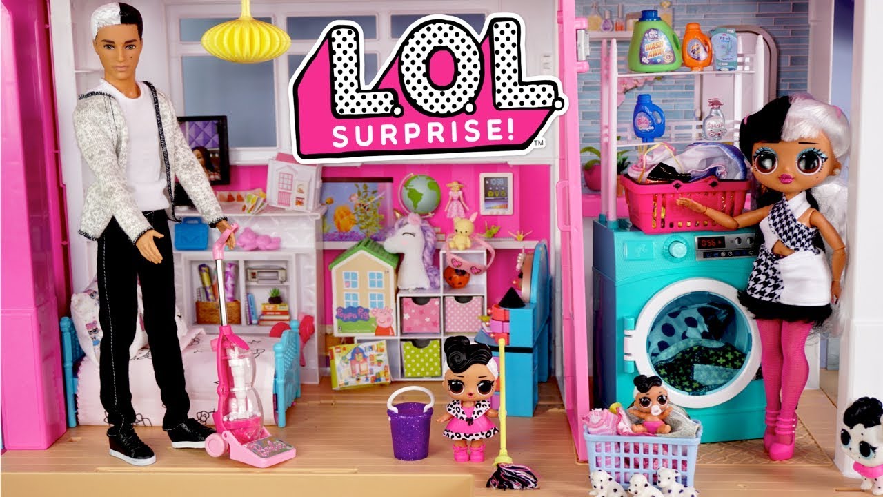 Barbie LOL Family Dollhouse Cleaning  Morning Routine - Titi Toys Dolls