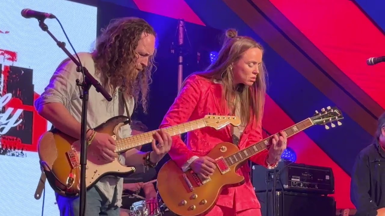 Grainne Duffy Band 