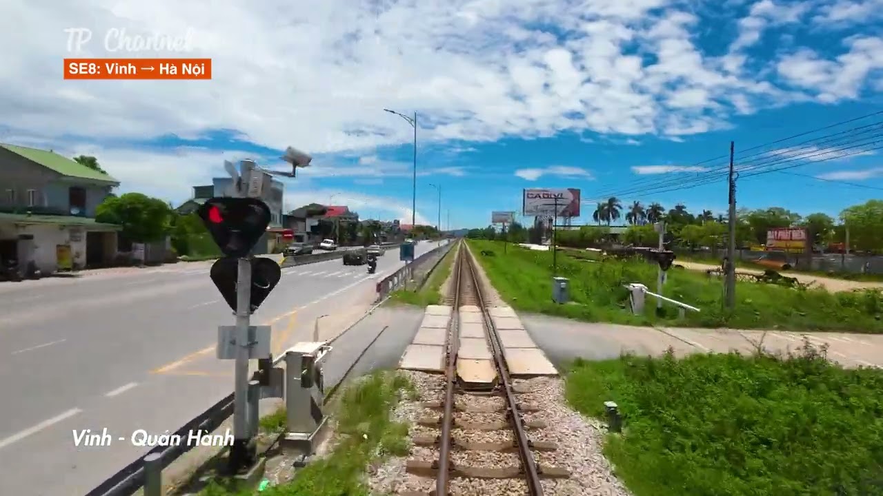 HÀNH TRÌNH ĐẦU MÁY TÀU SE8 | NGẮM CẢNH TÀU ĐI DỌC QUỐC LỘ 1A TỪ GA VINH VỀ GA HÀ NỘI | TP CHANNEL