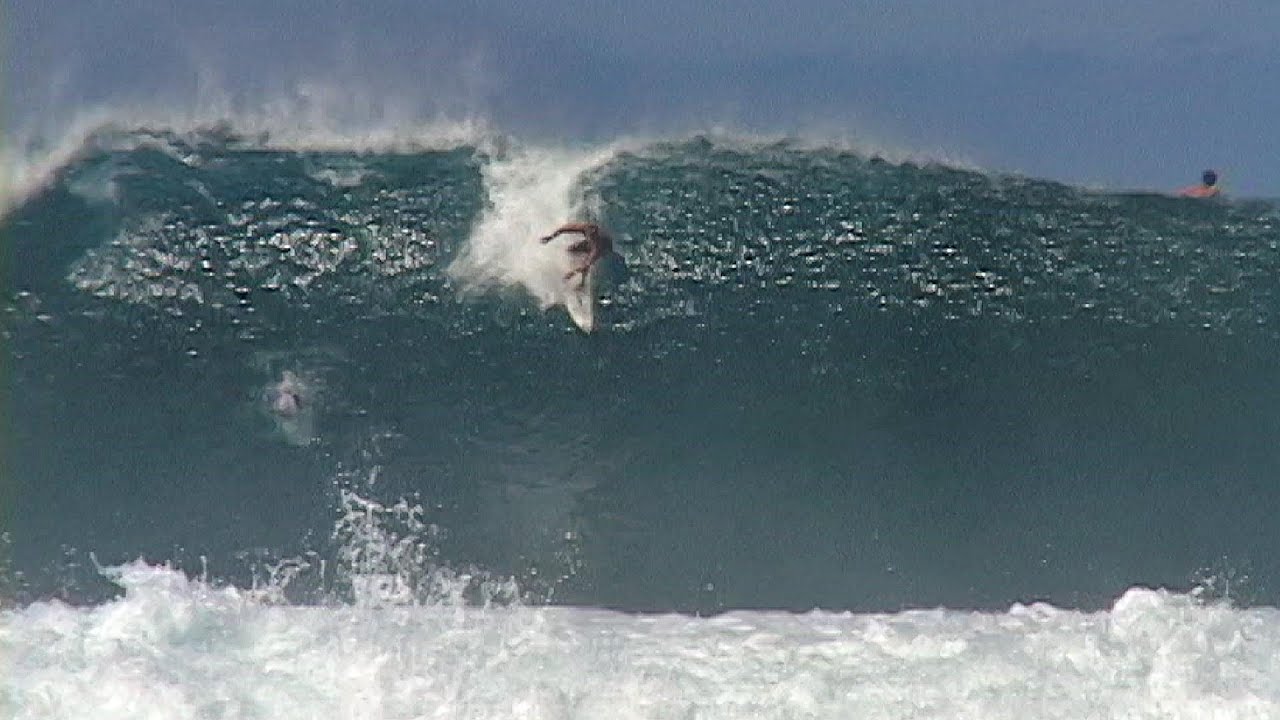 【Surfing】ブルース＆アンディ・アイアンズのパイプは、ずば抜けてる!!2005年ハワイのフリーセッション。41歳時のトム・カレンから24歳時のブルース・アイアンズなんかが登場します。