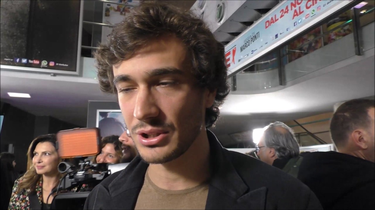 La cena di Natale: videointervista a Eugenio Franceschini, leggi l'articolo su SpettacoloMania.it