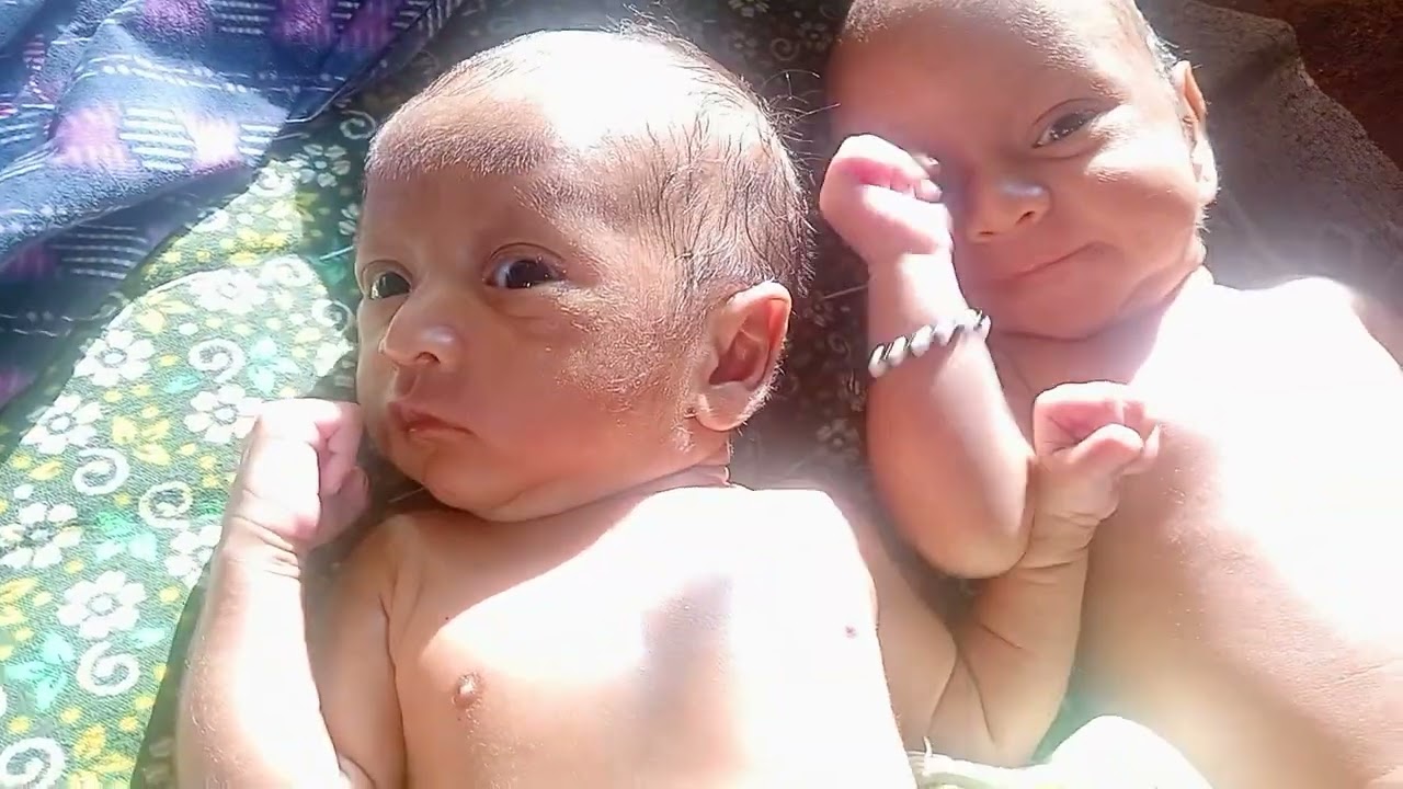 my newborn peed his own face 🧿🤣👶👶😂🧿#treandingshort