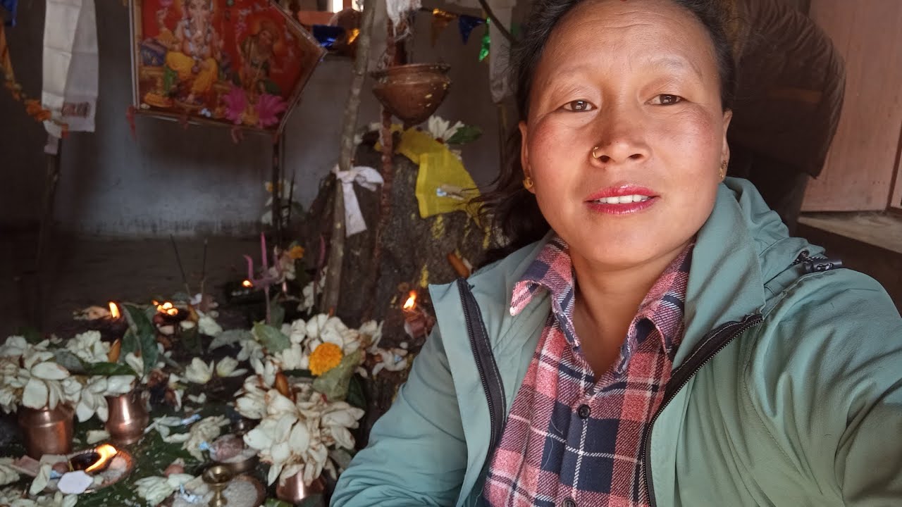 महा शिवरात्रि काे पावन अवसरमा मावु थाम मन्दिर दर्शन मा जादैll😊