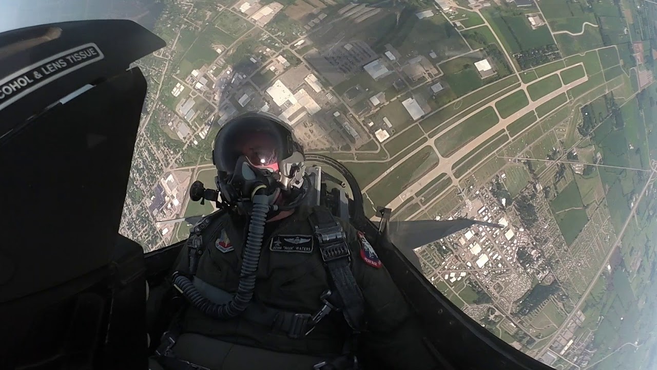4k Interactive 360 VR - Max Climb with Vertical Rolls in F-16 Viper