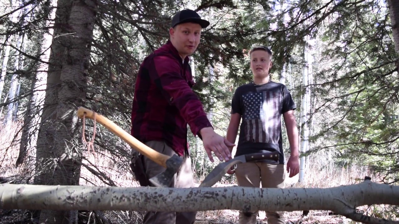 axe vs. kukri