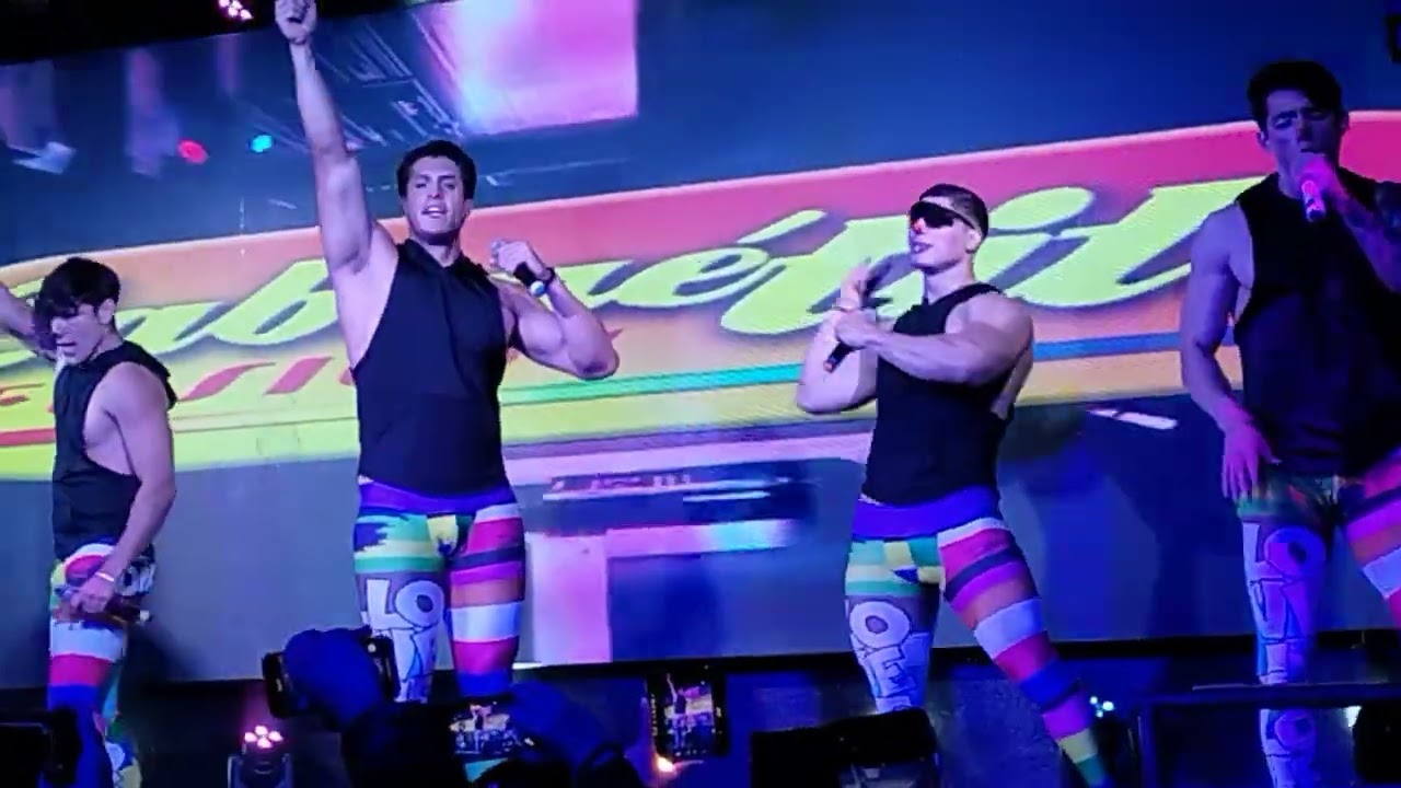 Wapayasos (Shaky shaky) en Cabaretito Fusión