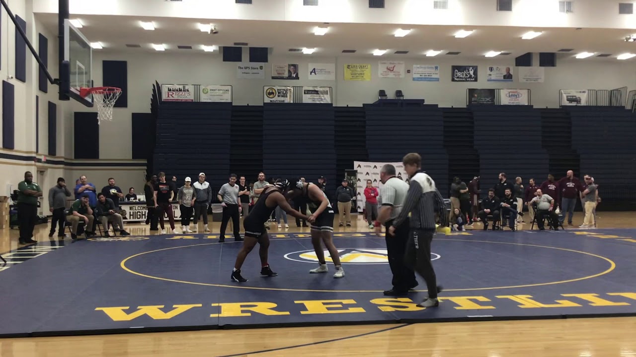 Deion Harris (220) vs Cordova at Region Individuals