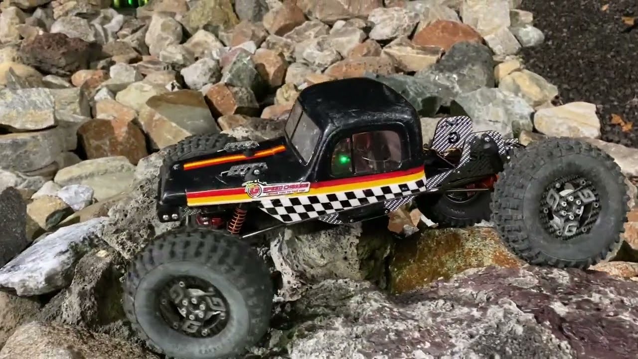 G Speed LCG Chassis Store front and Crawl with Gabe Fleming