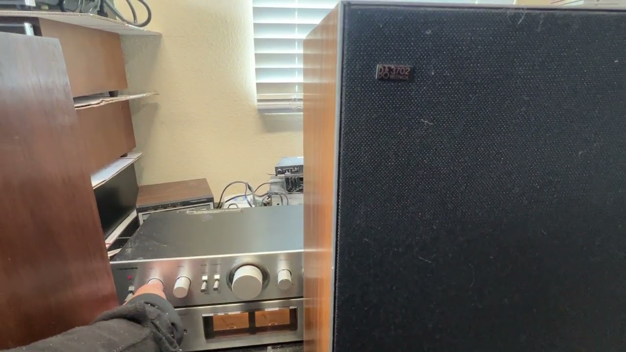 Bang and Olufsen Beovox 3702 Type 6244 Vintage 3 Way Speakers; Tested